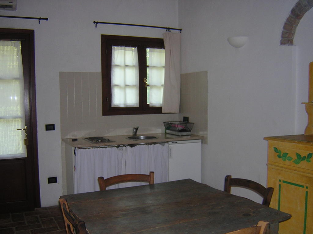 Agriturismo Trebisonda Country Resort Monzambano Δωμάτιο φωτογραφία