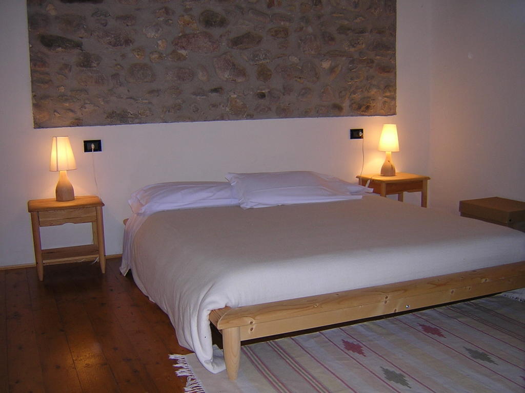 Agriturismo Trebisonda Country Resort Monzambano Δωμάτιο φωτογραφία